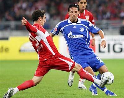 布斯克茨和阿尔巴将在赛季结束退役，穆勒：我向他们脱帽致敬