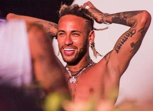 萨索洛主帅：AC米兰中场很有优势，莫德里奇是冠军球员（萨索洛主帅：AC米兰中场占优，莫德里奇是冠军级球员）