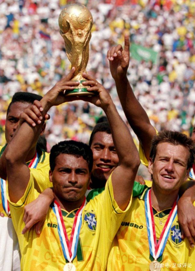 4-0横扫！意甲榜首易主，国米挤掉米兰，法布雷加斯惨败