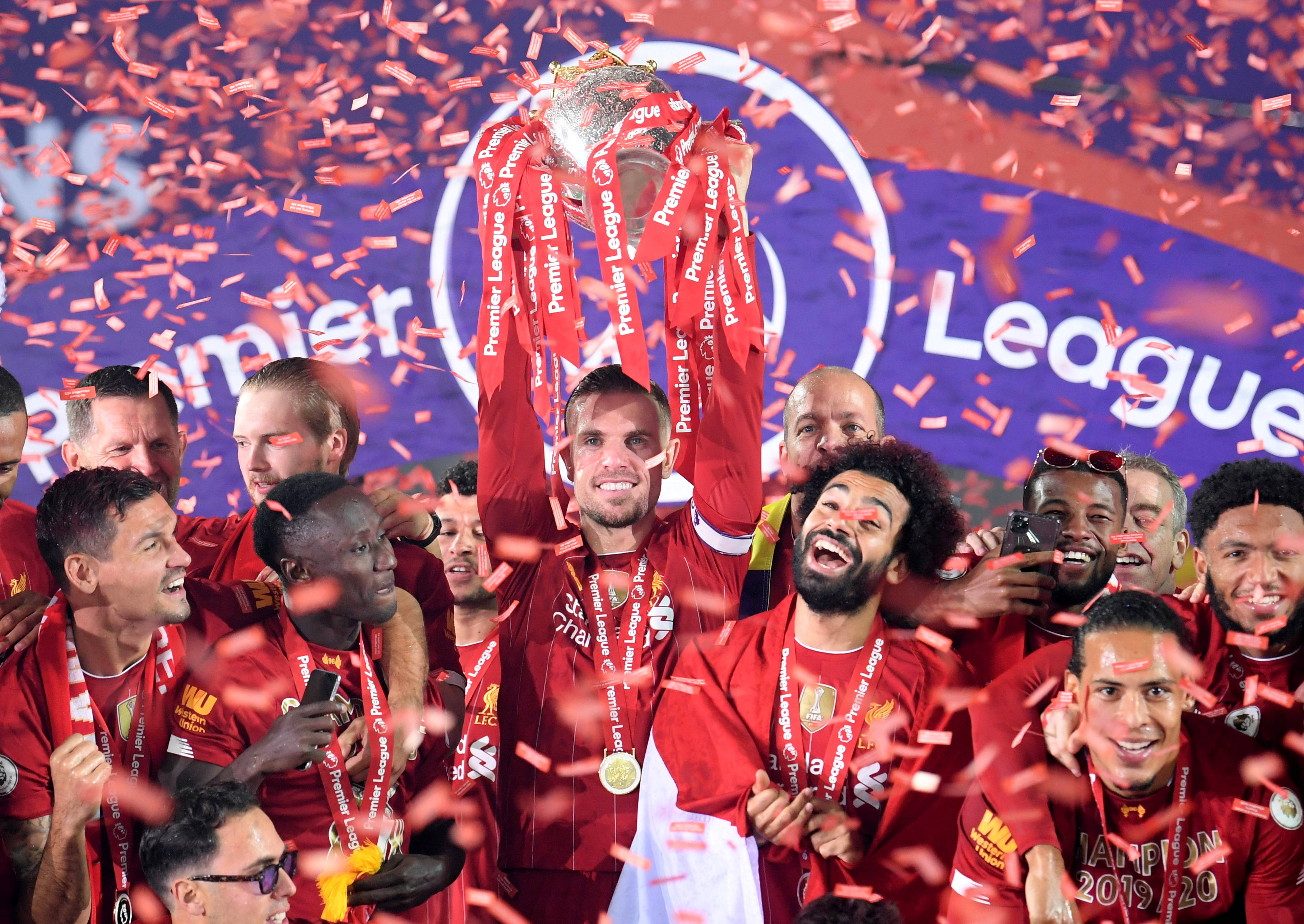 图片报：拜仁认真考虑格里马尔多，但尚未接触球员和勒沃库森